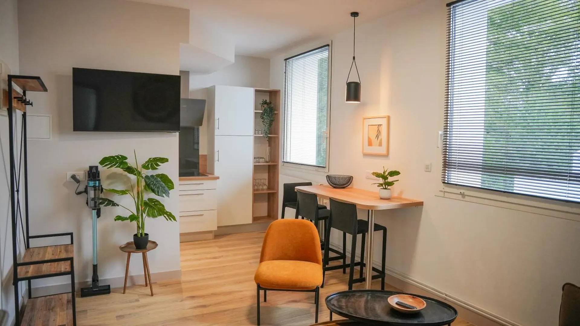 Koonty - Chambres Et Appartements A Landerneau 0*,  France